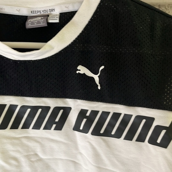 PUMA Womens Ladies Black White Cropped Logo T Shirt Top Size medium Jersey - Picture 2 of 5